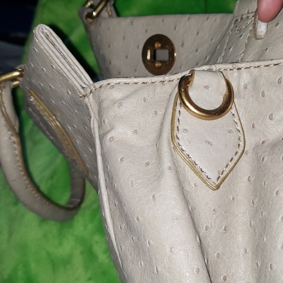 Authentic Marc Jacobs Purse - Picture 13 of 13